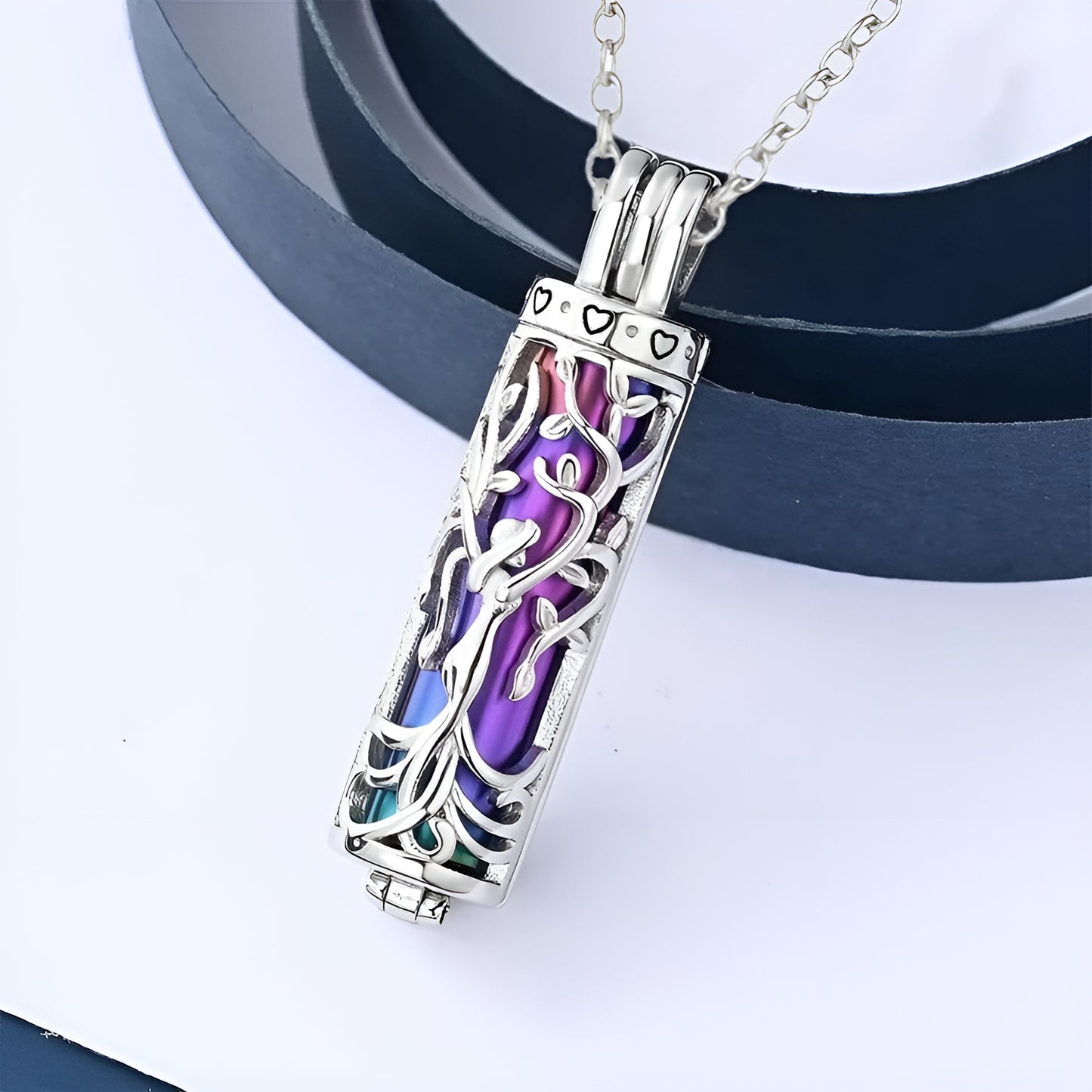 Leshera™ Aromatherapy Diffuser Necklace