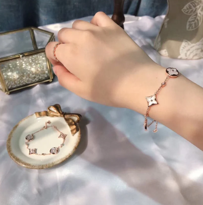 Leshera™ Flower Blossom Bracelet