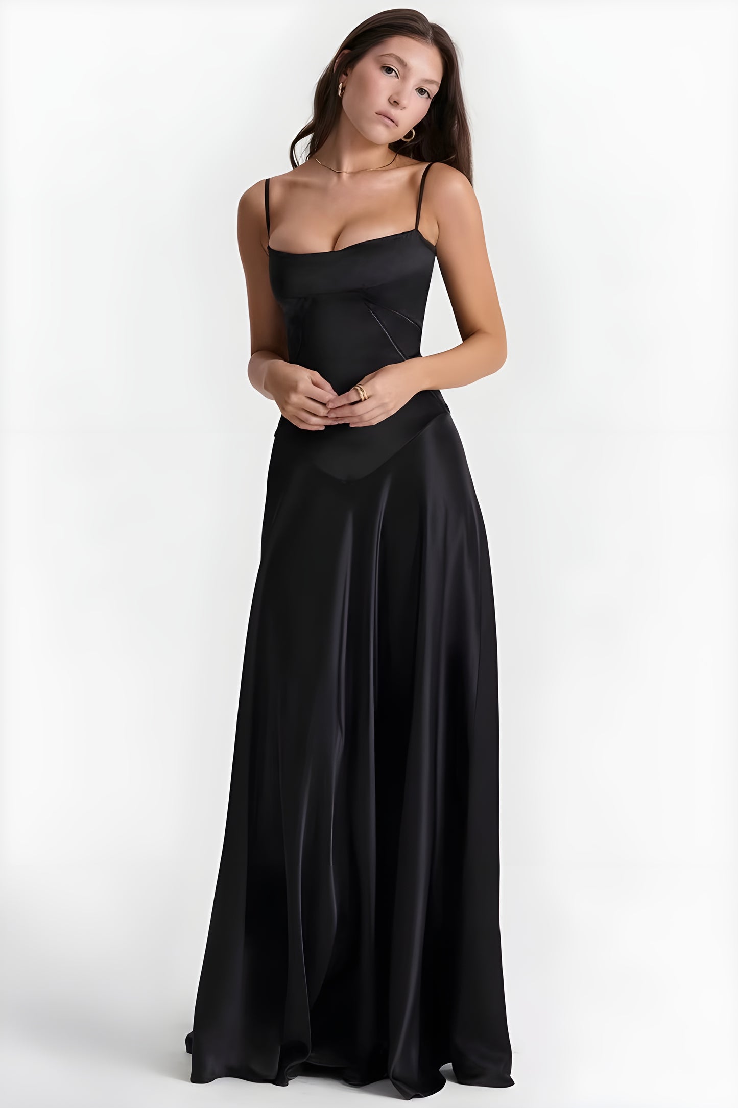 ✨ Leshera™ Backless Goddess Dress